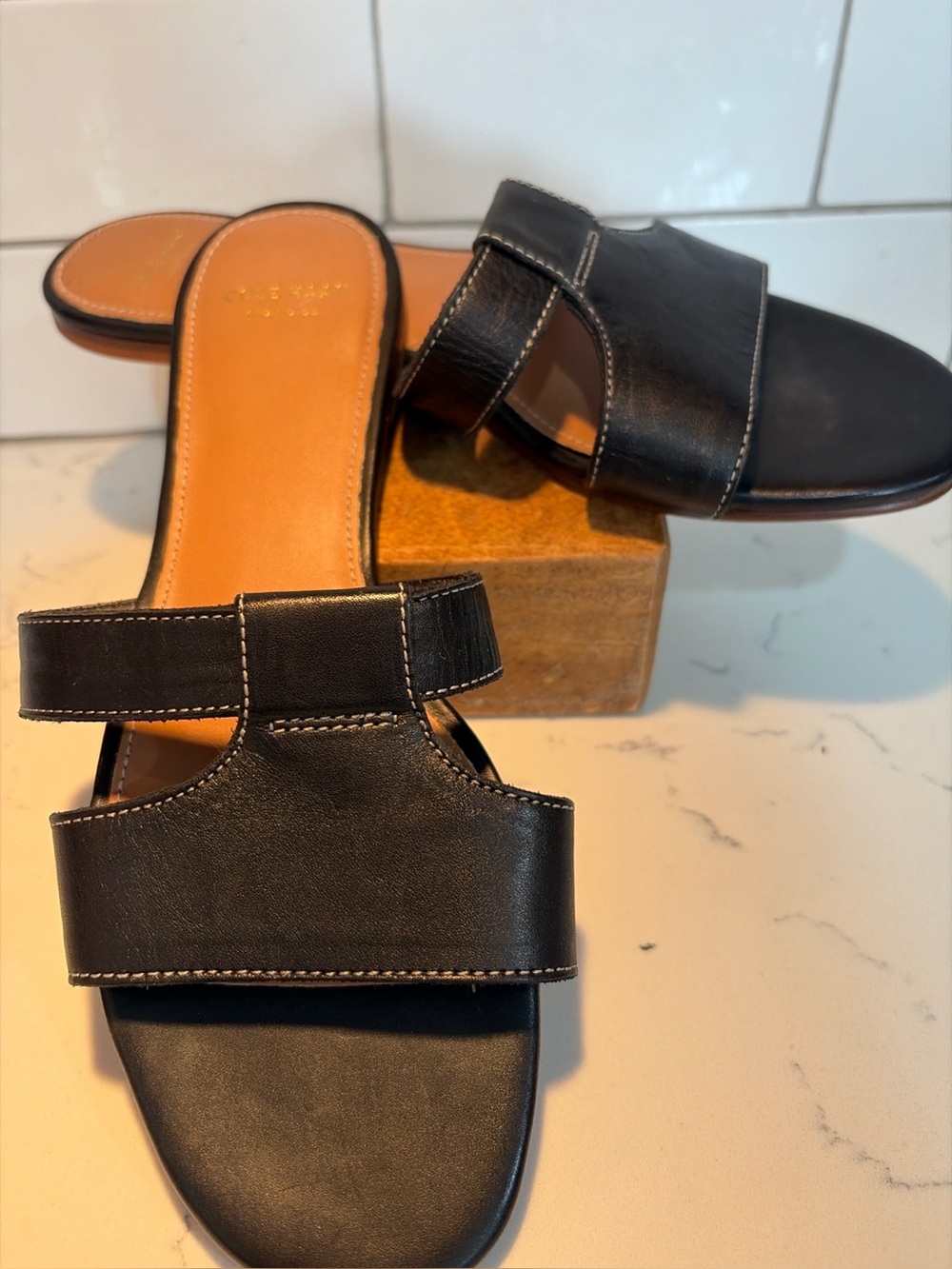 Cole Haan Grand.ØS Black Leather Slide Sandals Women’s Size 7